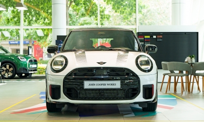 MINI John Cooper Works 3 cửa